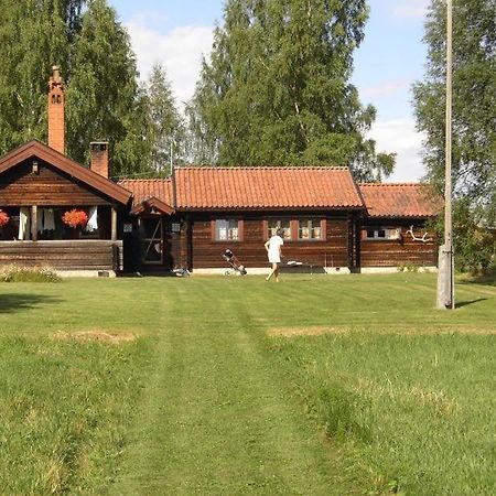 לקסנד Lake Lodge Roennaes מראה חיצוני תמונה