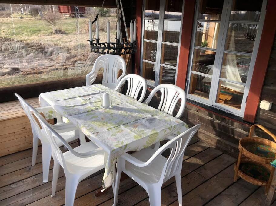 לקסנד Lake Lodge Roennaes מראה חיצוני תמונה