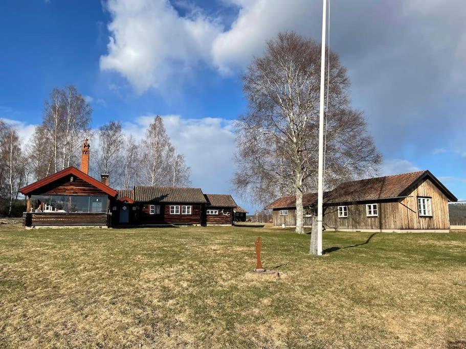 לקסנד Lake Lodge Roennaes מראה חיצוני תמונה