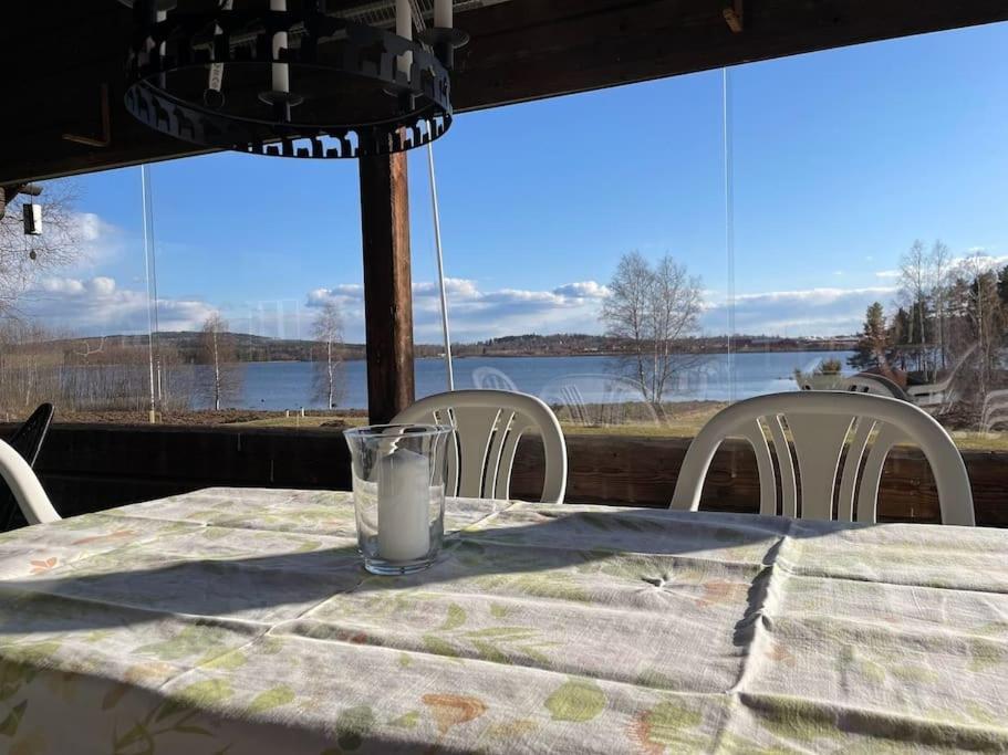 לקסנד Lake Lodge Roennaes מראה חיצוני תמונה